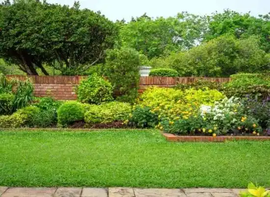 landscaping services Crab Orchard